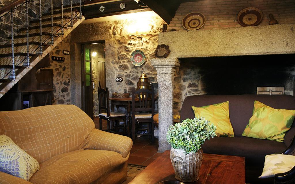 A Casa De Filomena Otel Boiro Oda fotoğraf