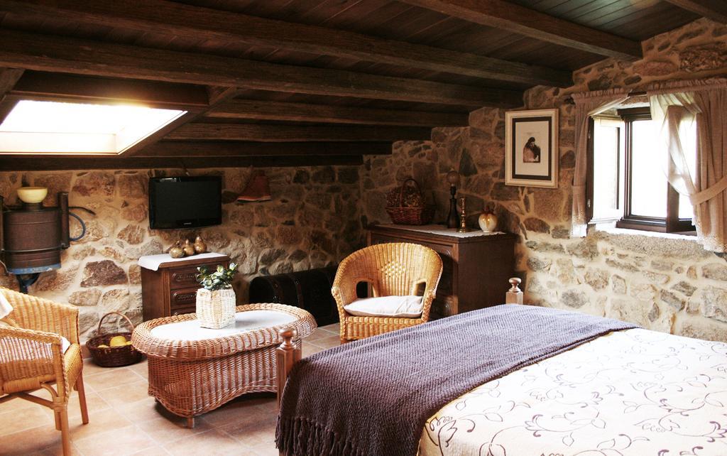A Casa De Filomena Otel Boiro Oda fotoğraf