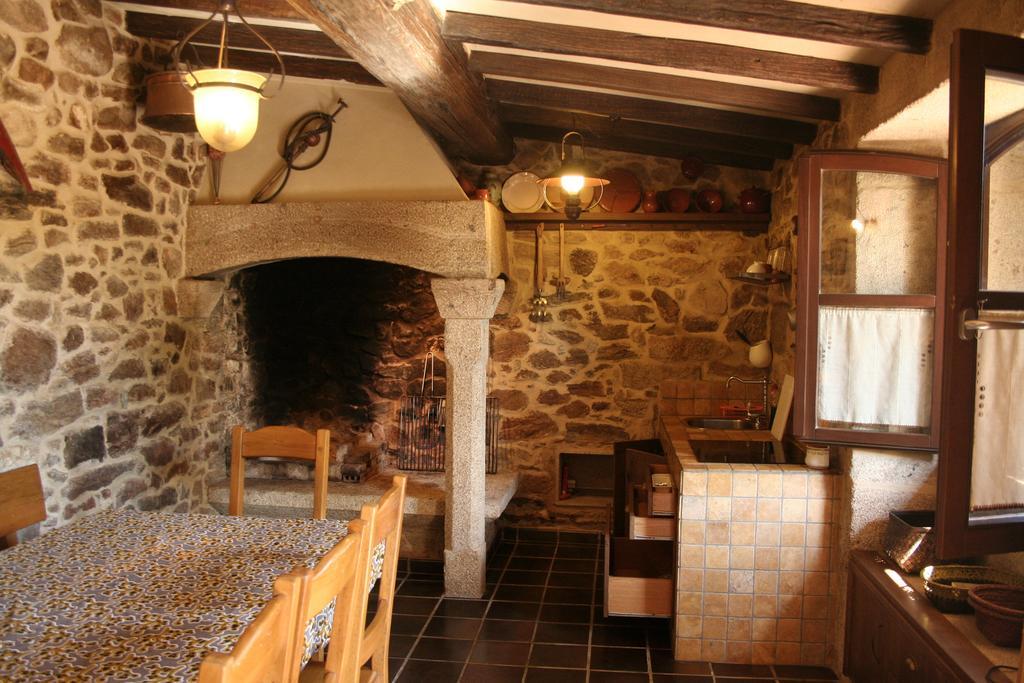 A Casa De Filomena Otel Boiro Oda fotoğraf